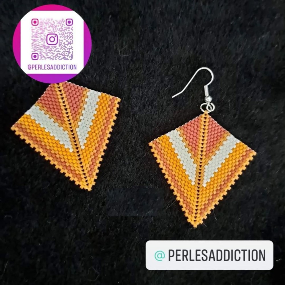 boucles d'oreilles triangle marron