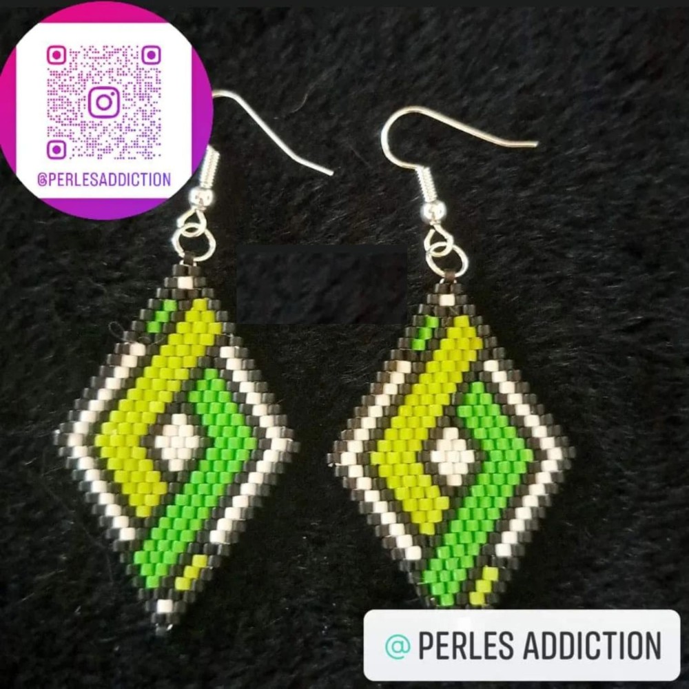 boucle d'oreille losange verte 