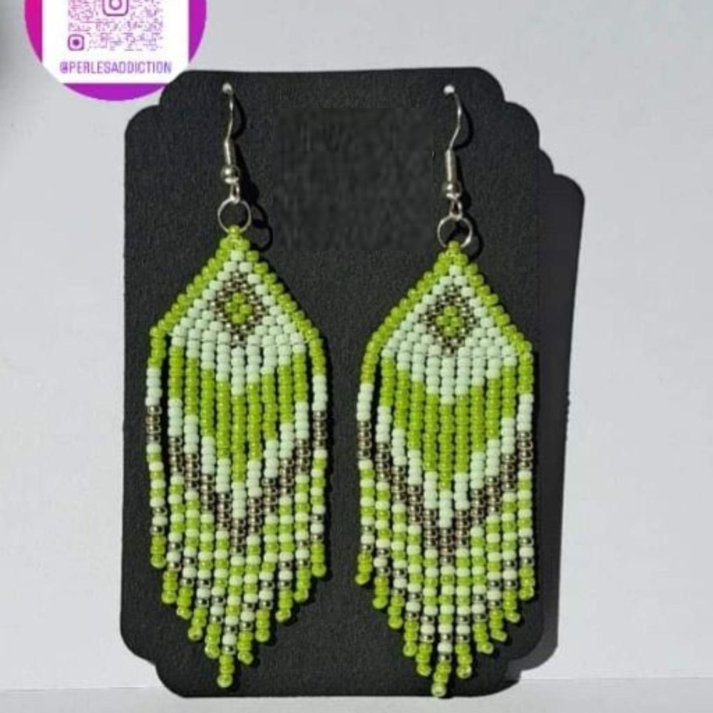 boucles d'oreilles à frange vert 