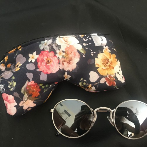 Trousse molletonnée pour protéger les lunettes - motifs variés