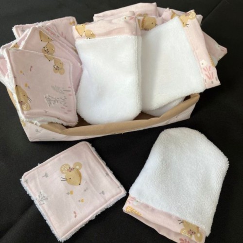 Panier de change pour bébé avec 10 lingettes et 8 mini-gants en fibre de bambous - motifs variés