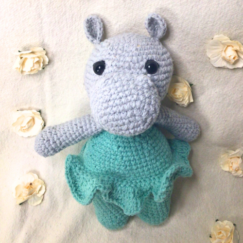 Hyacinte, l'hippopotame ballerine au crochet