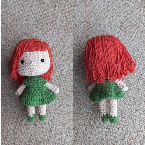 Petite poupée de 12cm faite à la main au crochet