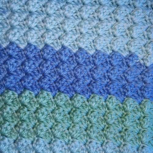 couverture bébé au crochet 85x70cm